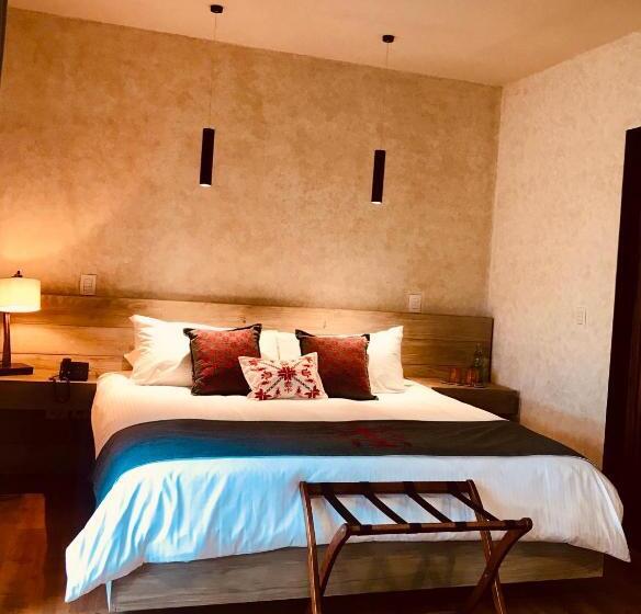 سوییت جونیور, Mubu Hotel Boutique