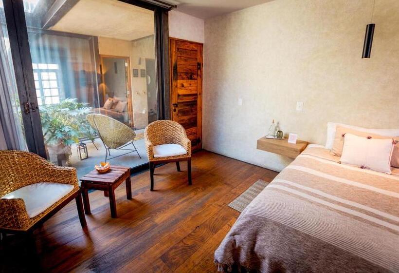سوییت سوپریور, Mubu Hotel Boutique