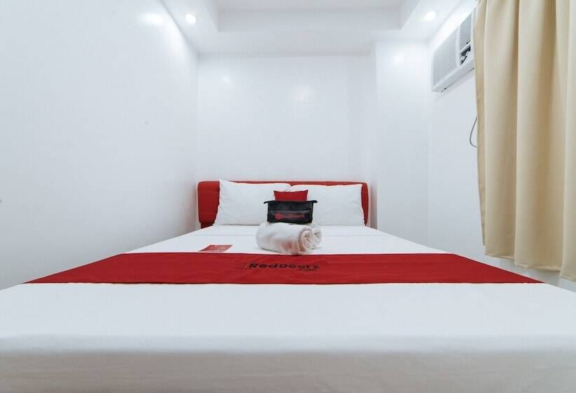 اتاق خانوادگی, Reddoorz At Dbuilders Rooms Bangkal Makati