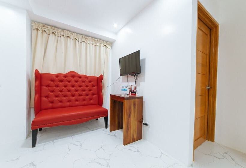 اتاق خانوادگی, Reddoorz At Dbuilders Rooms Bangkal Makati