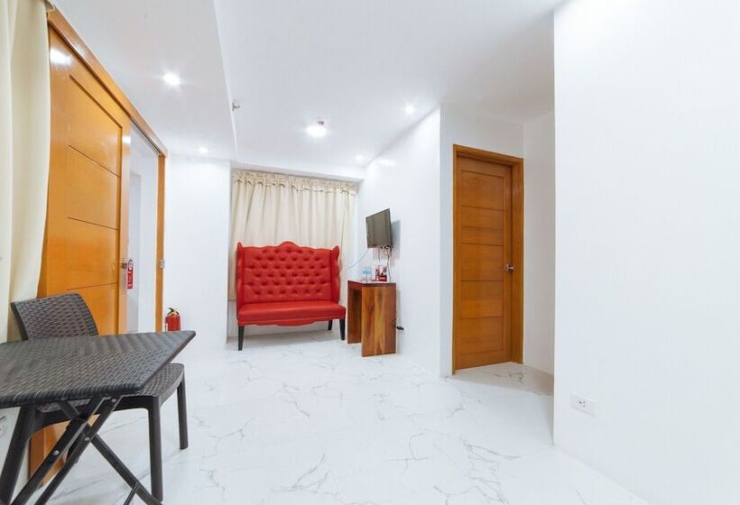 اتاق خانوادگی, Reddoorz At Dbuilders Rooms Bangkal Makati
