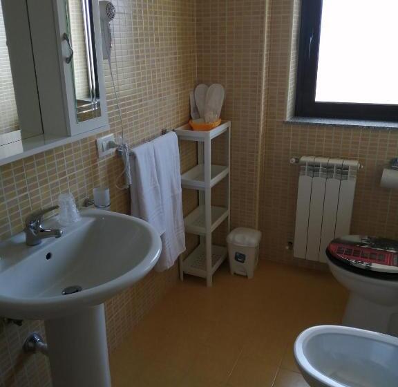 Апартаменты 3 Спальни, B&b Ginevra