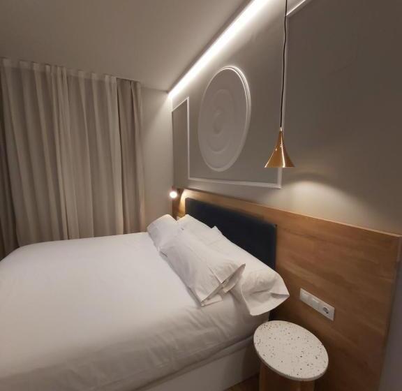 اتاق لوکس چهار تخته, Habital Suites