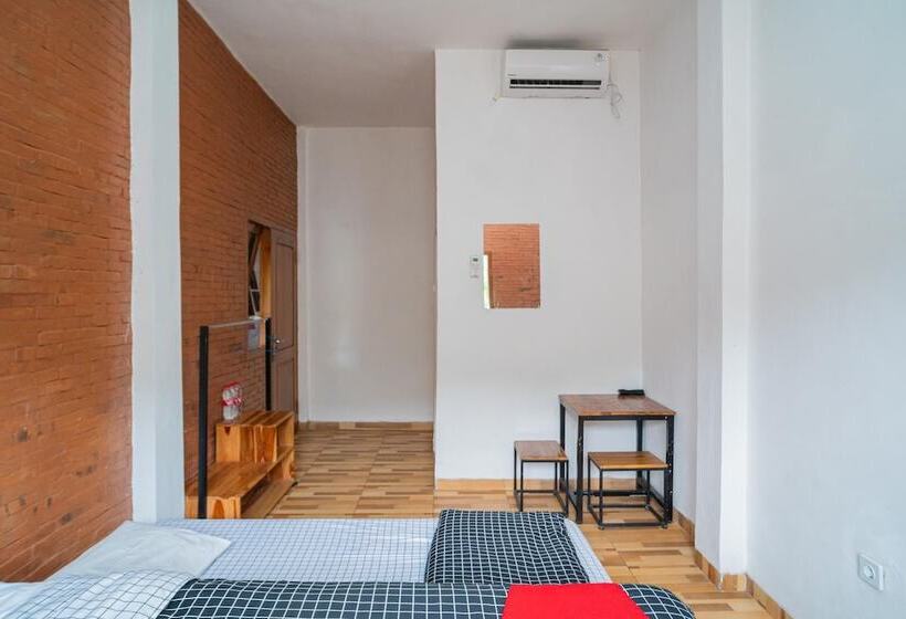 Номер Стандарт, Reddoorz Syariah @ Selomangleng Kediri