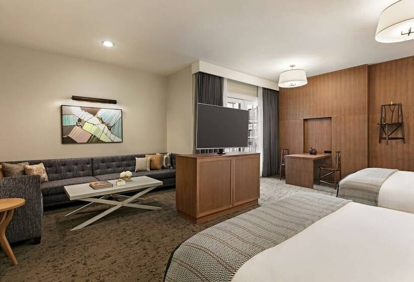 Номер Стандарт 2 Двуспальные Кровати, The Harpeth Franklin Downtown, Curio Collection By Hilton