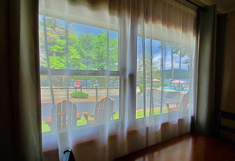اتاق استاندارد, Birch Knoll Motel