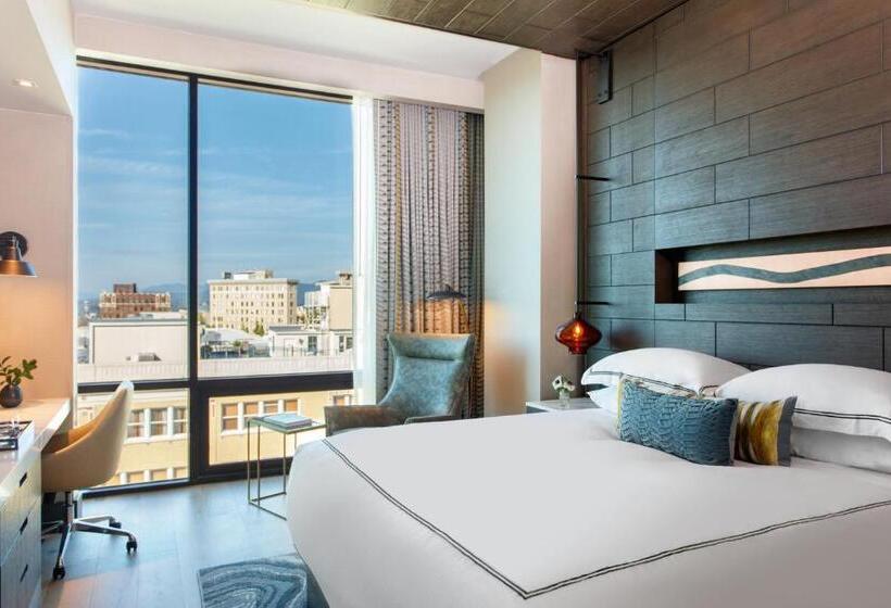 Номер Стандарт Кровать Кинг Адаптированный для Инвалидов, Kimpton Hotel Arras