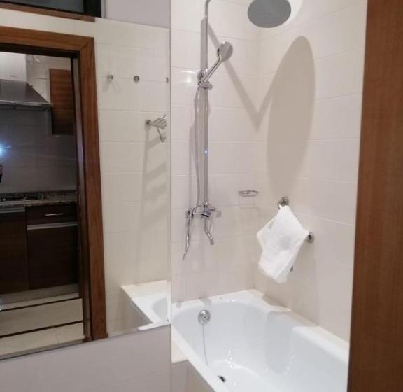 اتاق لوکس, Big Ben Hotel Suites