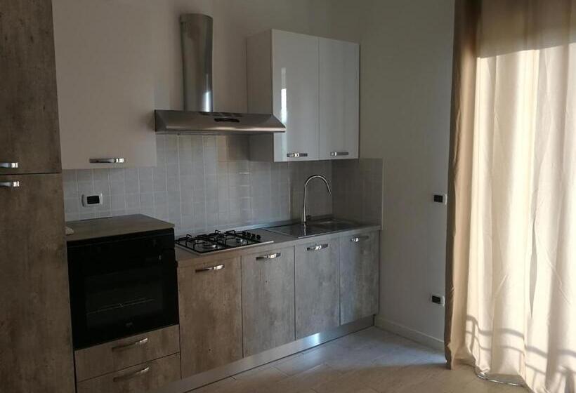 آپارتمان 1 خوابه با بالکن, B&b Crispino