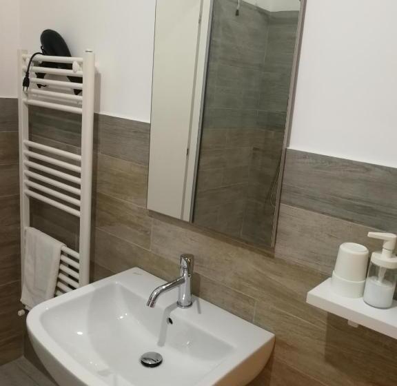 آپارتمان 1 خوابه با بالکن, B&b Crispino