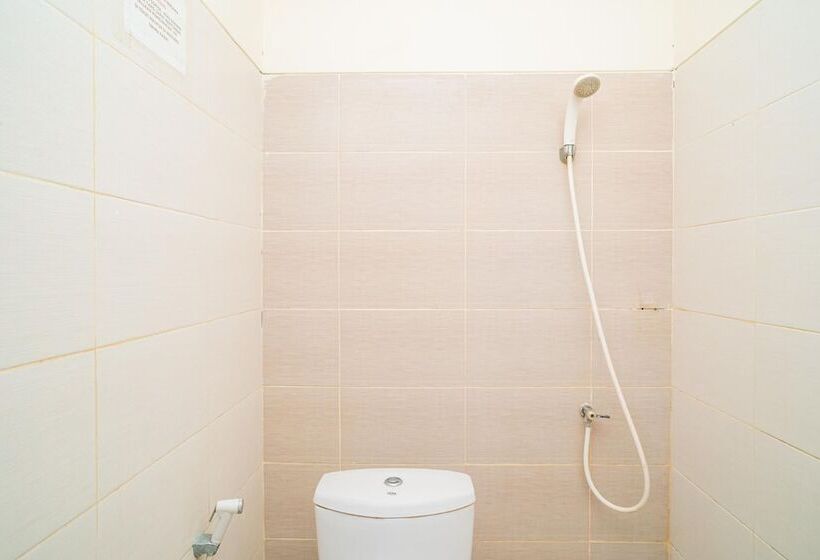 Номер Стандарт, Reddoorz Syariah Near Marvel City Mall 2