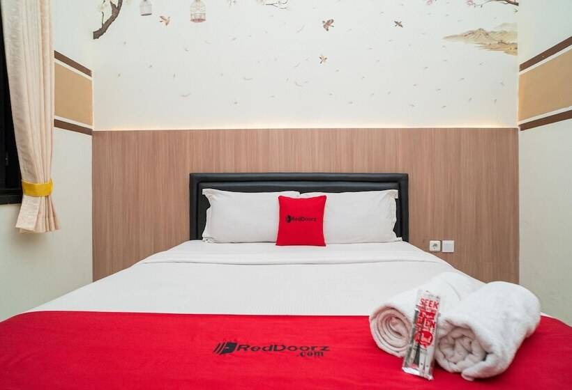 Номер Стандарт, Reddoorz Syariah Near Marvel City Mall 2