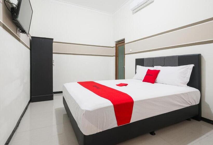 Номер Economy, Reddoorz Syariah Near Marvel City Mall 2