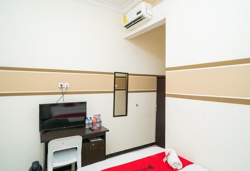Номер Стандарт, Reddoorz Syariah Near Marvel City Mall 2