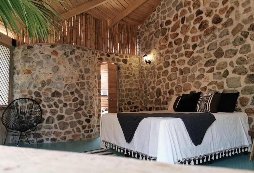 带大床的豪华间, Villa Armonia Hotel & Spa