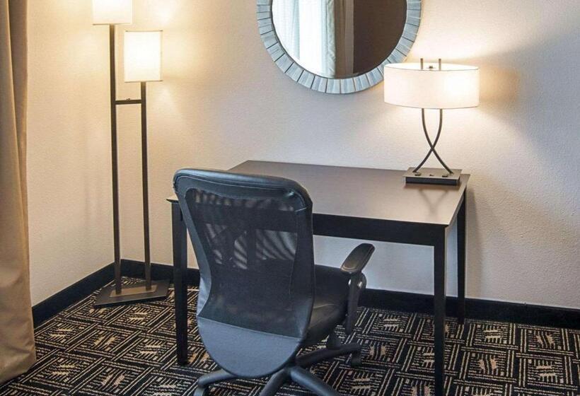 Номер Стандарт, Quality Inn