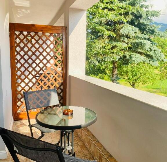 Quarto Triplo Standart, Pensiunea Galileo