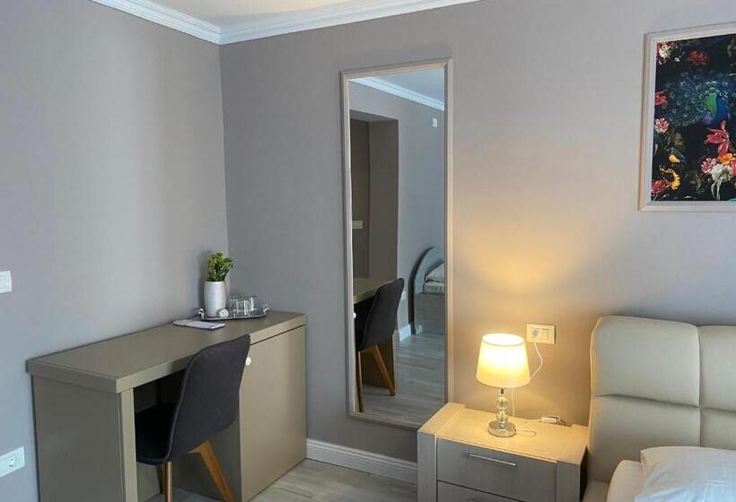 Quarto Triplo Standart, Pensiunea Galileo