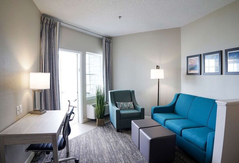 Люкс Deluxe Кровать Кинг, Comfort Suites Chincoteague Island Bayfront Resort