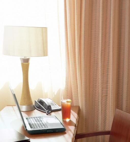 غرفة قياسية سرير كينج, Quality Inn & Suites