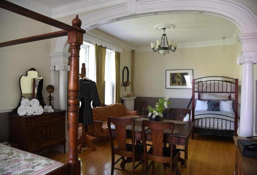 패밀리 룸, Auberge De La Visitation