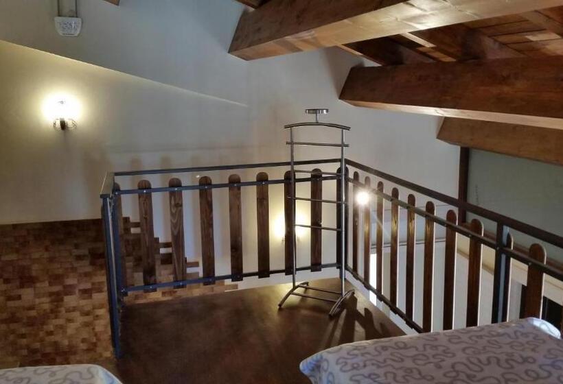 سوییت خانوادگی, Casal Trinacria