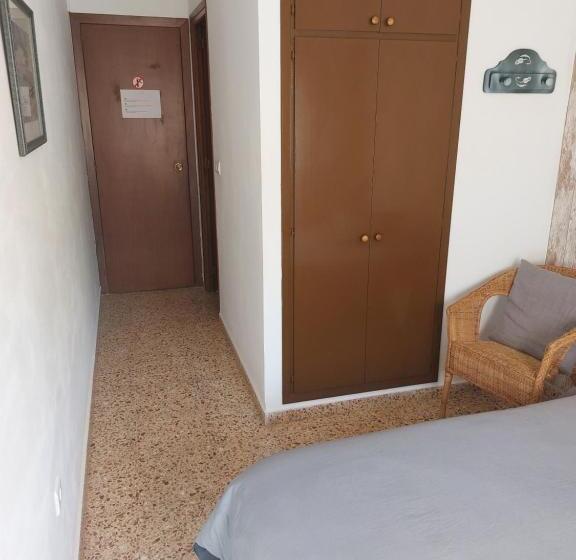 스탠다드 싱글 룸, Hostal Tivissa