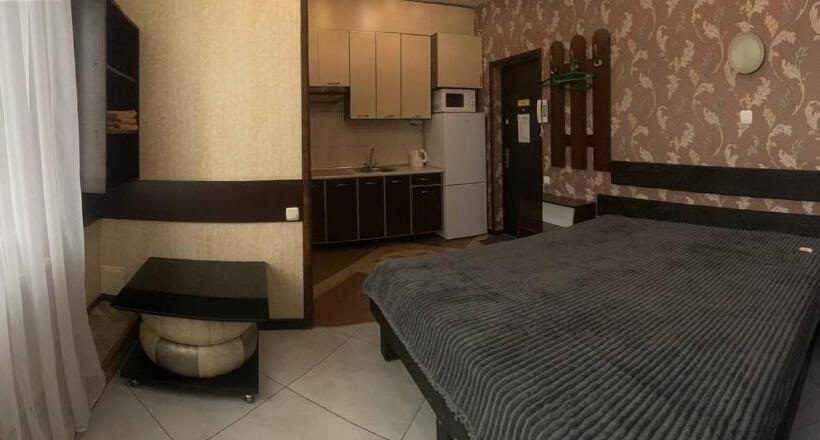 استودیو خانوادگی, Na Bukovinskoy Guest House