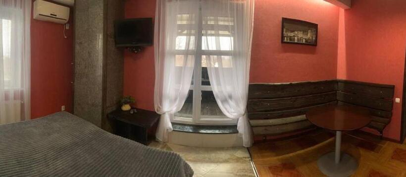 اتاق لوکس, Na Bukovinskoy Guest House