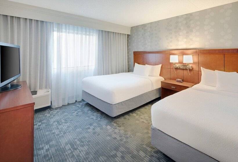 스위트, Courtyard Detroit Southfield