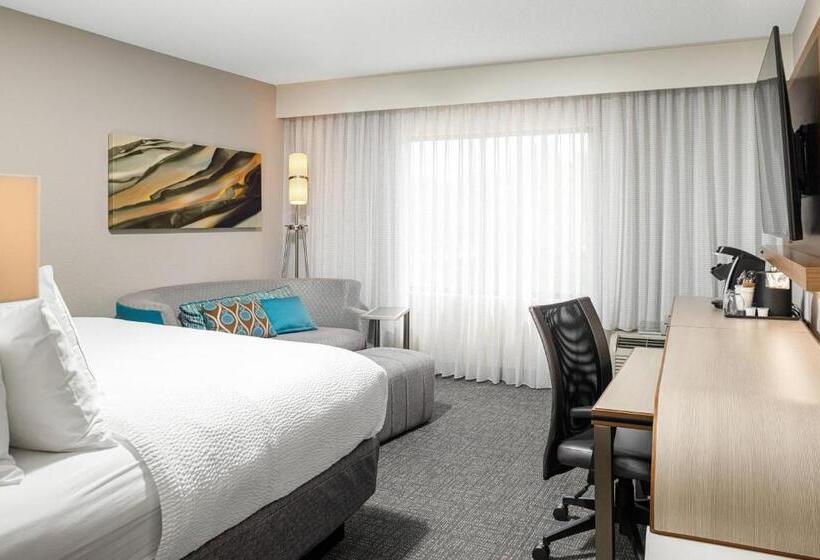 اتاق استاندارد با تخت بزرگ, Courtyard Paducah West