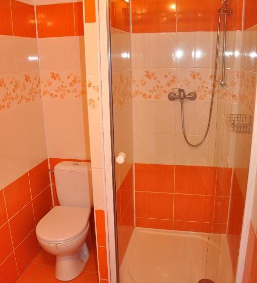 Номер Стандарт Трехместный, Hostel Děčín Na Skřivánce