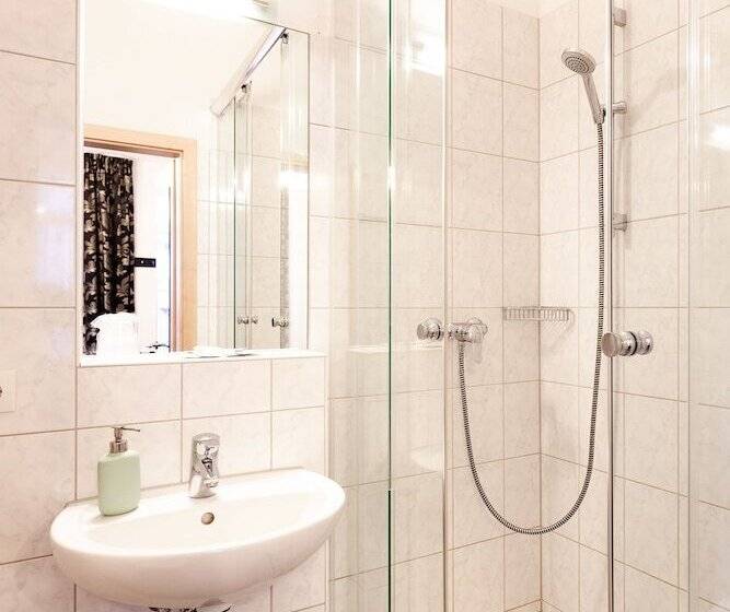 Номер Стандарт, Brauhotel Bonn