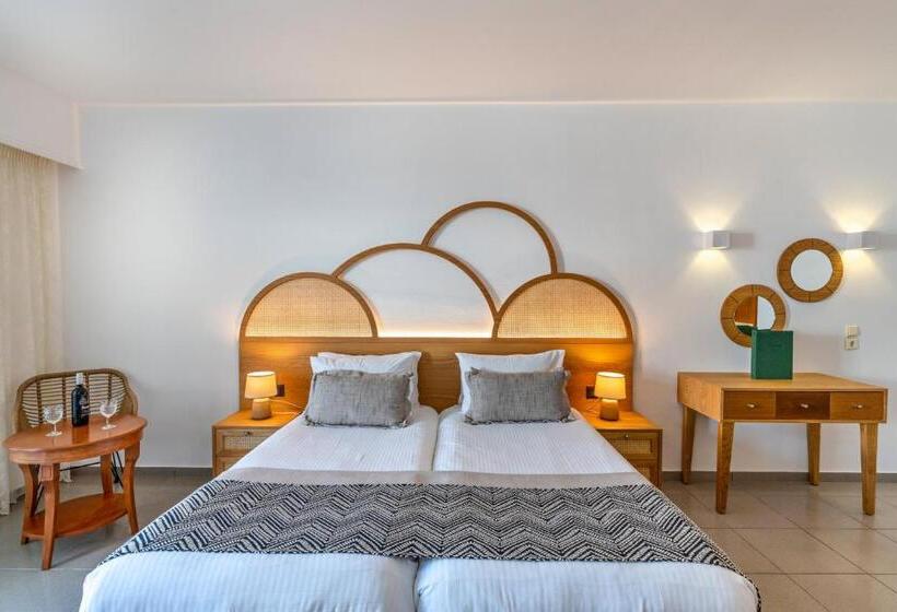 اتاق استاندارد, Delfina Boutique
