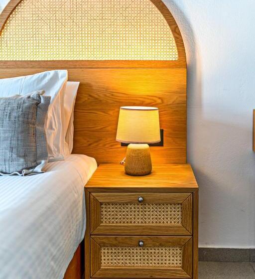 Junior Suite, Delfina Boutique
