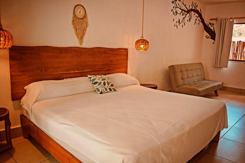 标准间, Niik Tulum