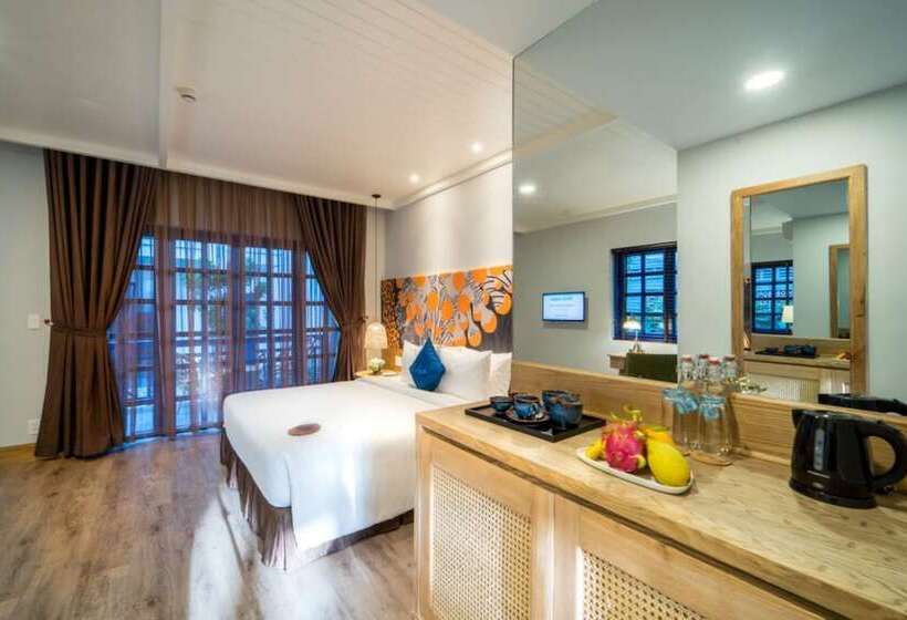 اتاق لوکس با چشم‌انداز باغ, L'azure Resort And Spa