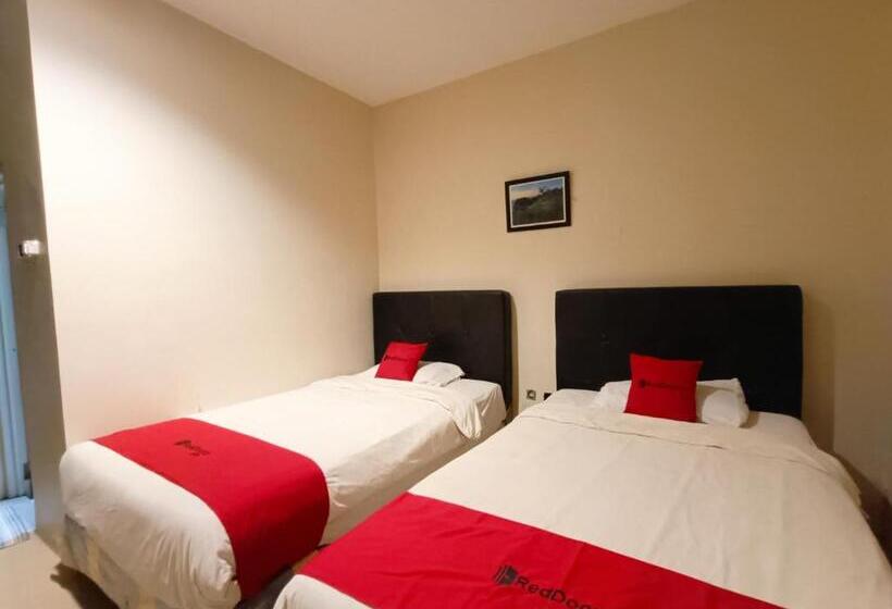 スタンダードルーム, Reddoorz At Rids Hotel Manado