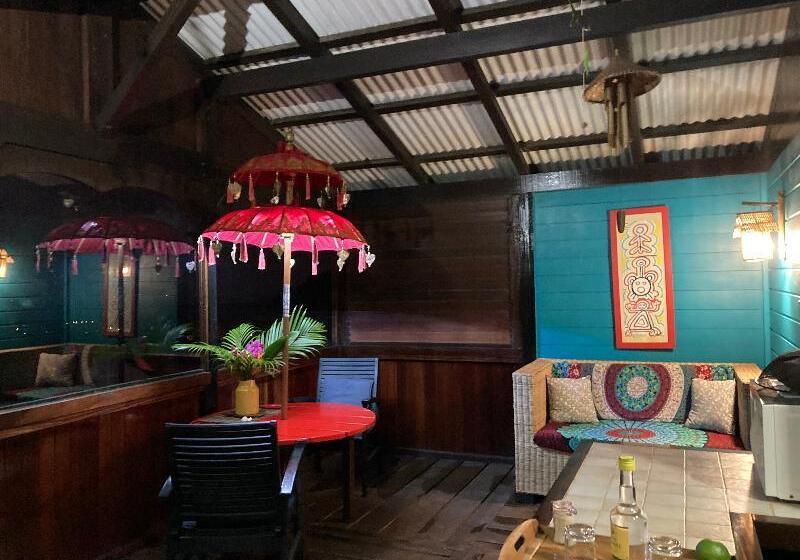 اتاق استاندارد, Mulan Light Inn