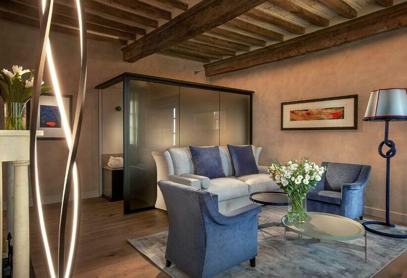 バルコニー付スイート, Il Cortile Di San Michele