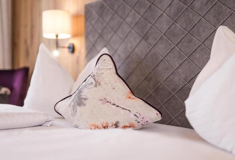 Номер Deluxe, Boutiquehotel Die Alpbacherin