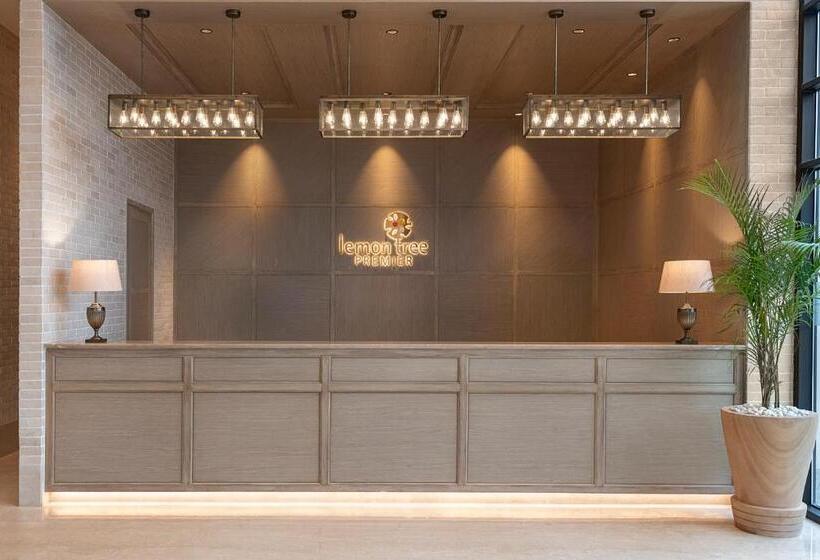 带大床的豪华间, Lemon Tree Premier New Town Kolkata