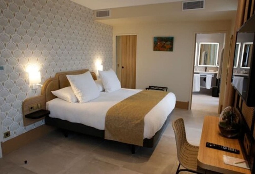اتاق سوپریور با چشم‌انداز دریا, Splendid Hôtel & Spa