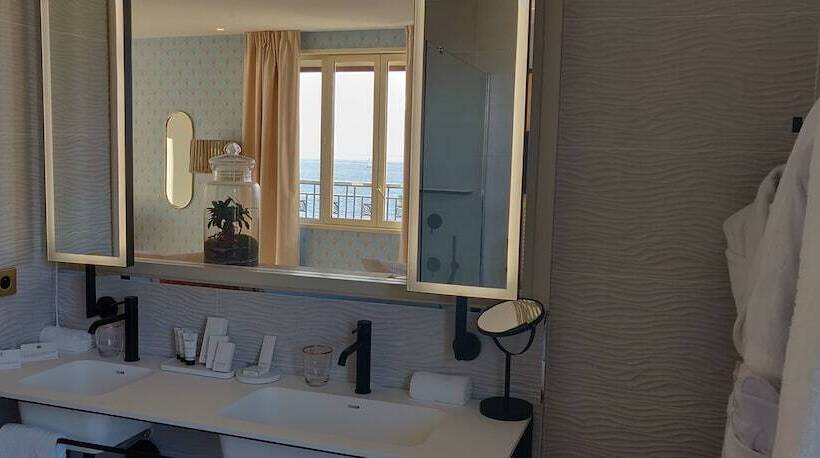 Полулюкс Вид на Море, Splendid Hôtel & Spa