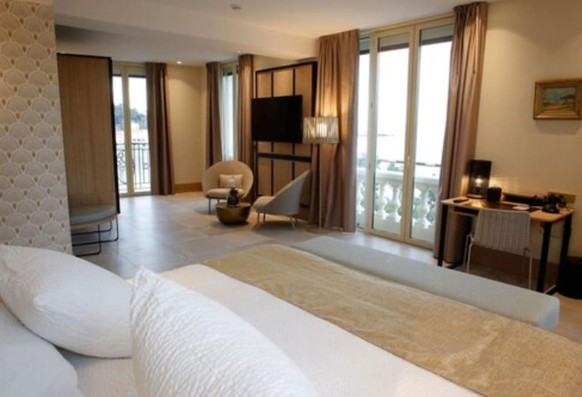 سوییت جونیور با چشم‌انداز دریا, Splendid Hôtel & Spa
