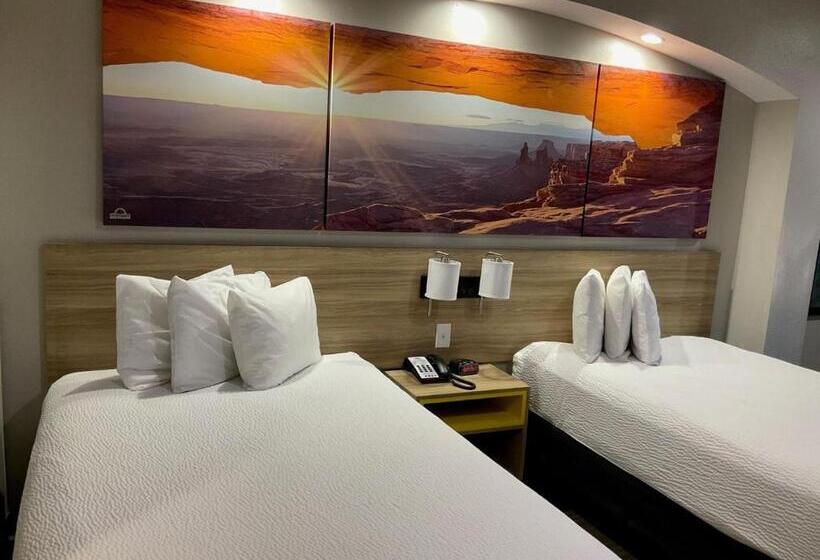 ２ダブルベッドのスタンダードルーム, Days Inn By Wyndham Humble/houston Intercontinental Airport