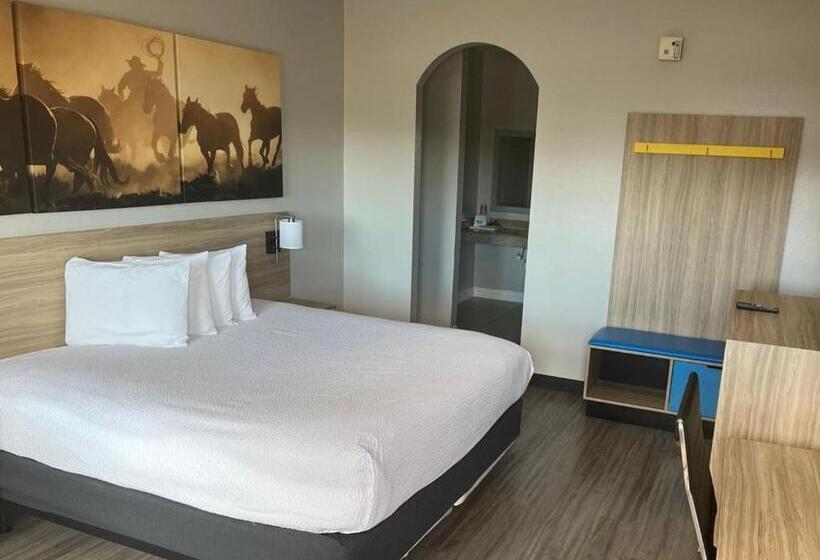キングサイズベッドのスタンダードルーム, Days Inn By Wyndham Humble/houston Intercontinental Airport