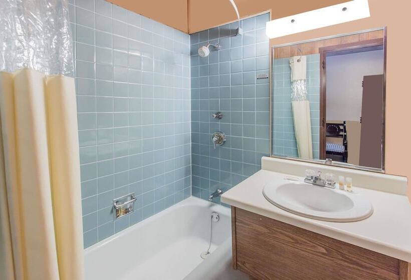 스탠다드 룸 더블 침대 2개, Days Inn By Wyndham West Allis/milwaukee