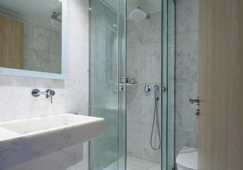 חדר דלוקס, Fos Downtown Suites