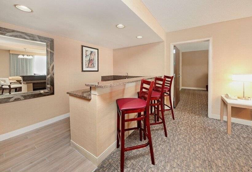 سوئیت پرزیدنت, Doubletree By Hilton Virginia Beach